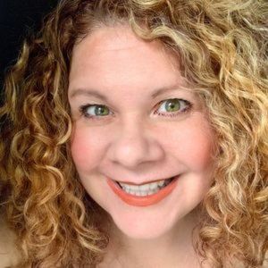 Meet your Posher, Carly